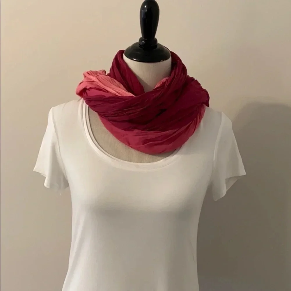 •Longaberger• Horizon of Hope Scarf, like new💕